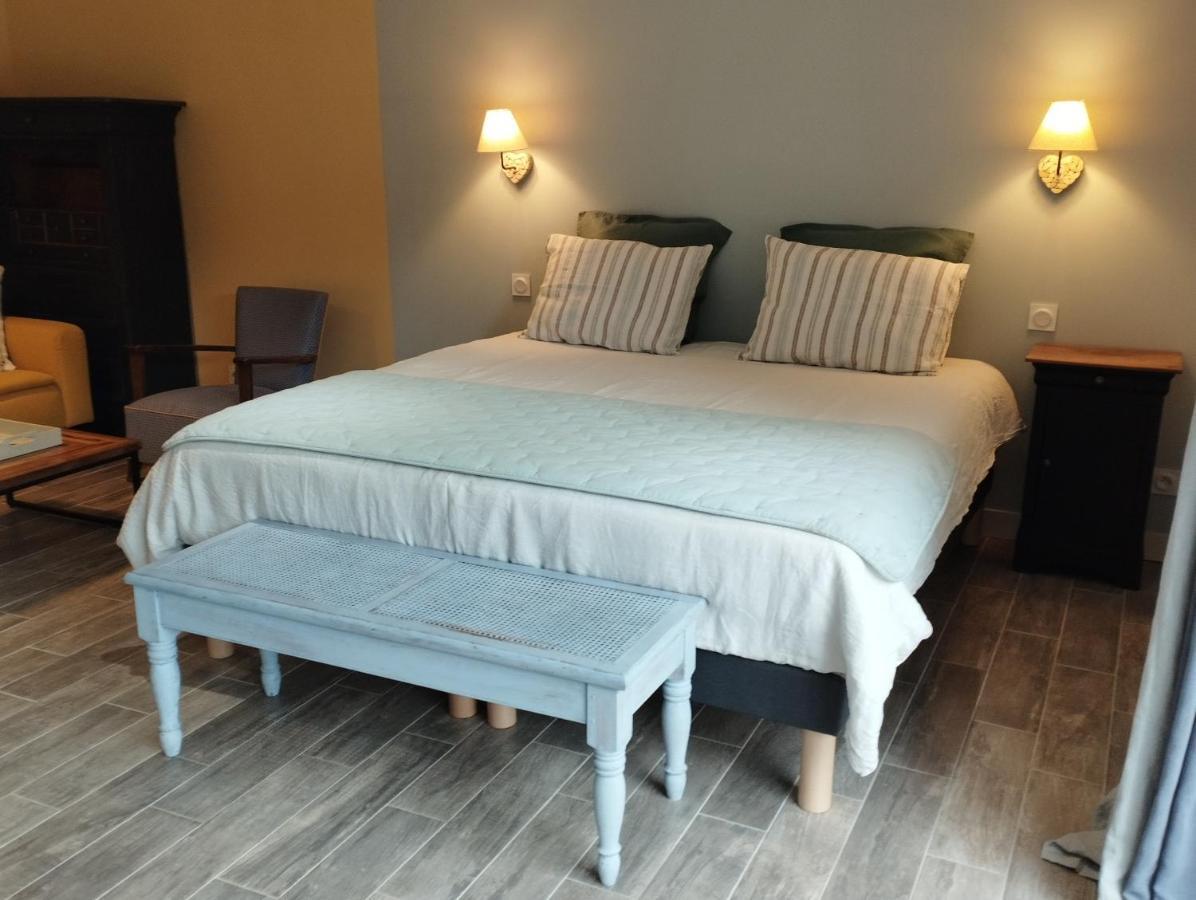 Les Naiades Hotel Dolus-d'Oleron Exterior photo
